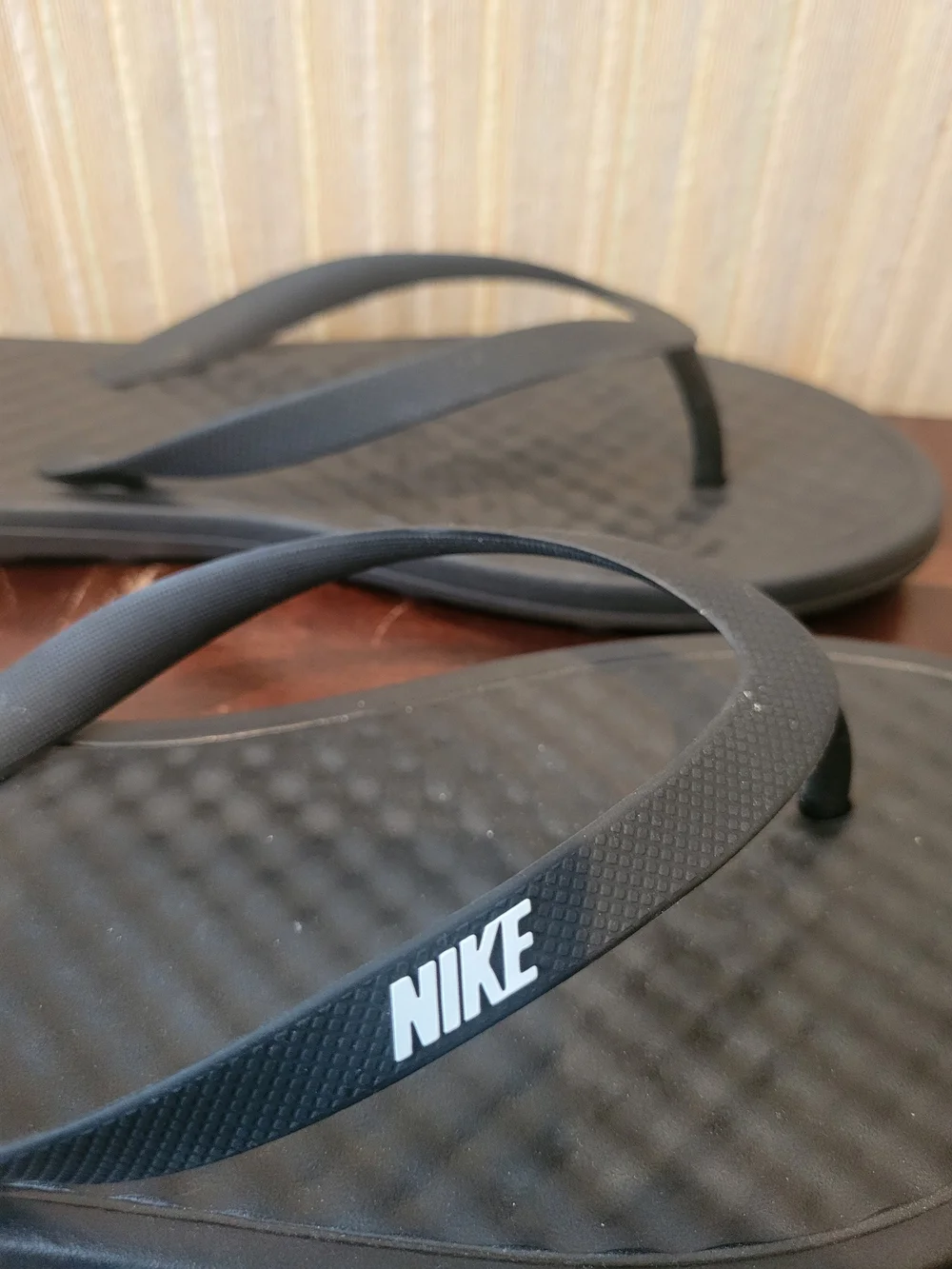 Nike On Deck Black/Black Logo Flip Flops NWOT Men's 13
